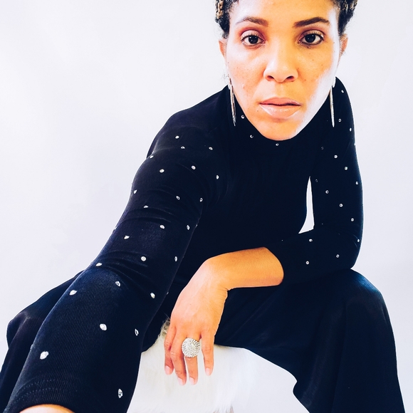 🚫SOLD🚫Crystal Crop Top - Picture 3 of 8